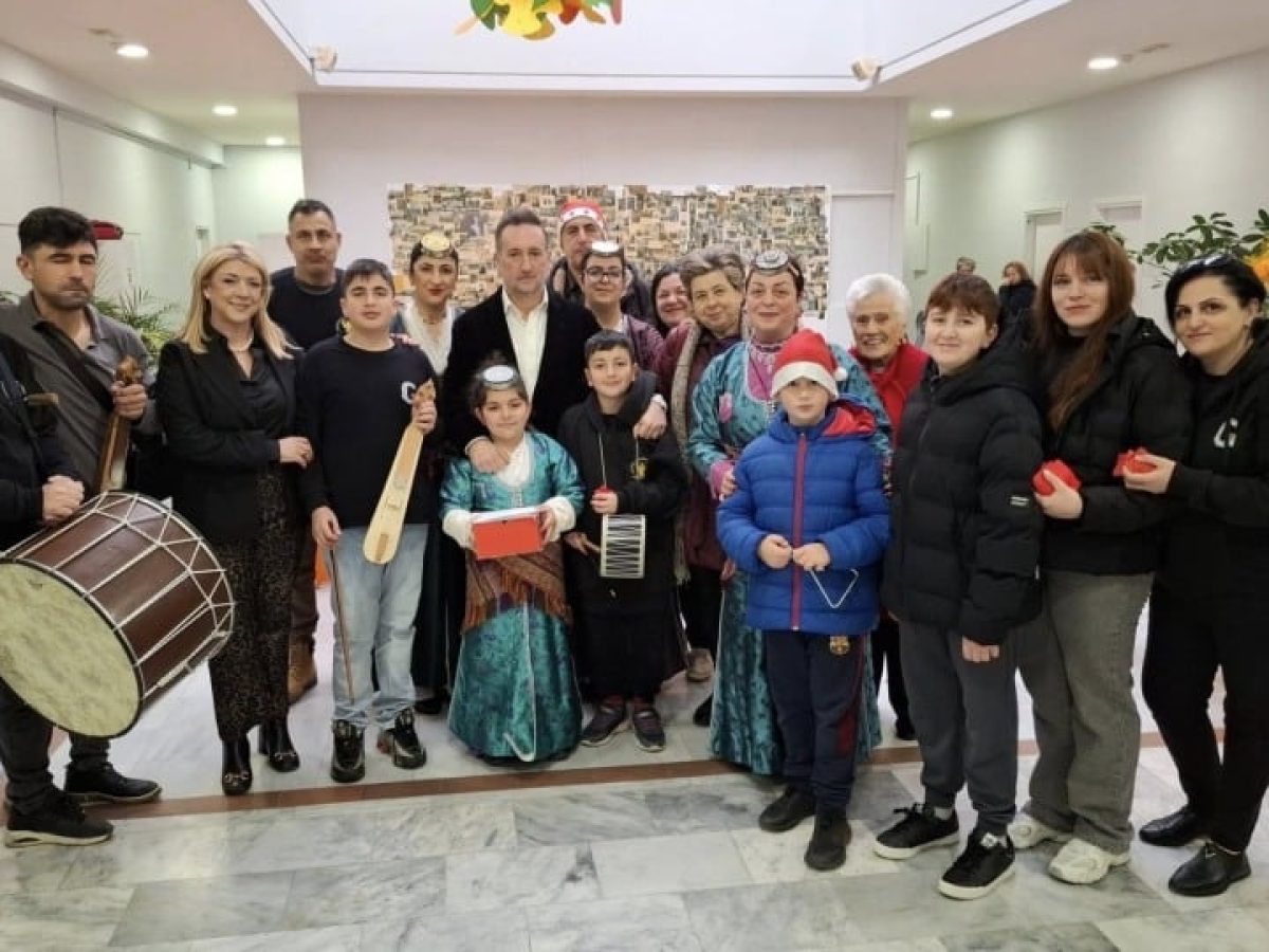 Χαμόγελα και ευχές μοίρασε ο Σύλλογος Ποντίων Έβρου «Αλέξιος Κομνηνός» στην Αλεξανδρούπολη