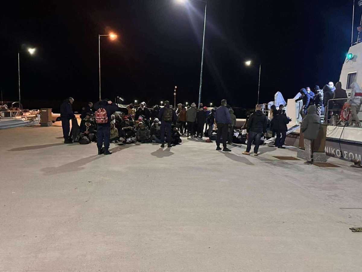 Χανιά: Διάσωση 361 μεταναστών νότια της Γαύδου – Μεταφέρονται στο λιμάνι της Παλαιόχωρας