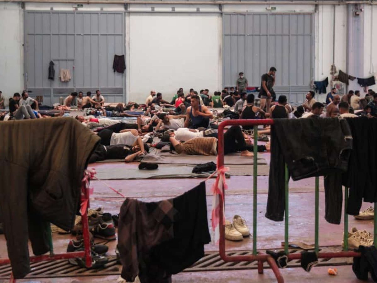 Χανιά: Νέα επιχείρηση διάσωσης 142 ανθρώπων στη Γαύδο — Μεταφέρονται στην Αγυιά