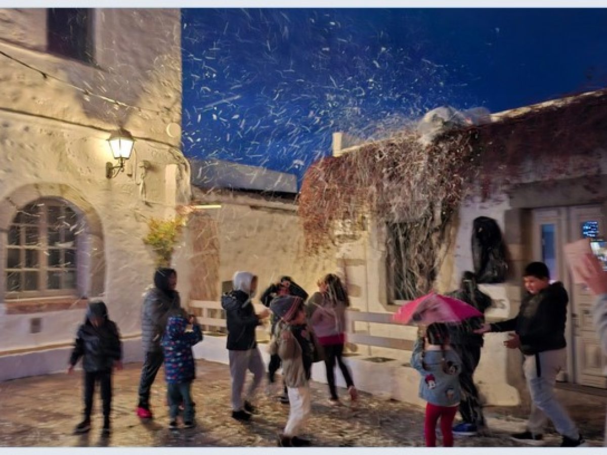 Χιόνισε στην Πάτμo; Η έκπληξη των Φίλων της Πάτμου στη Χριστουγεννιάτικη γιορτή της Χώρας
