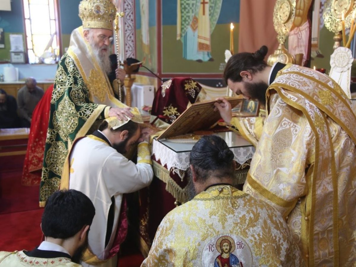 Χειροτονία νέου Πρεσβυτέρου στην Μητρόπολη Ναυπάκτου και Αγίου Βλασίου
