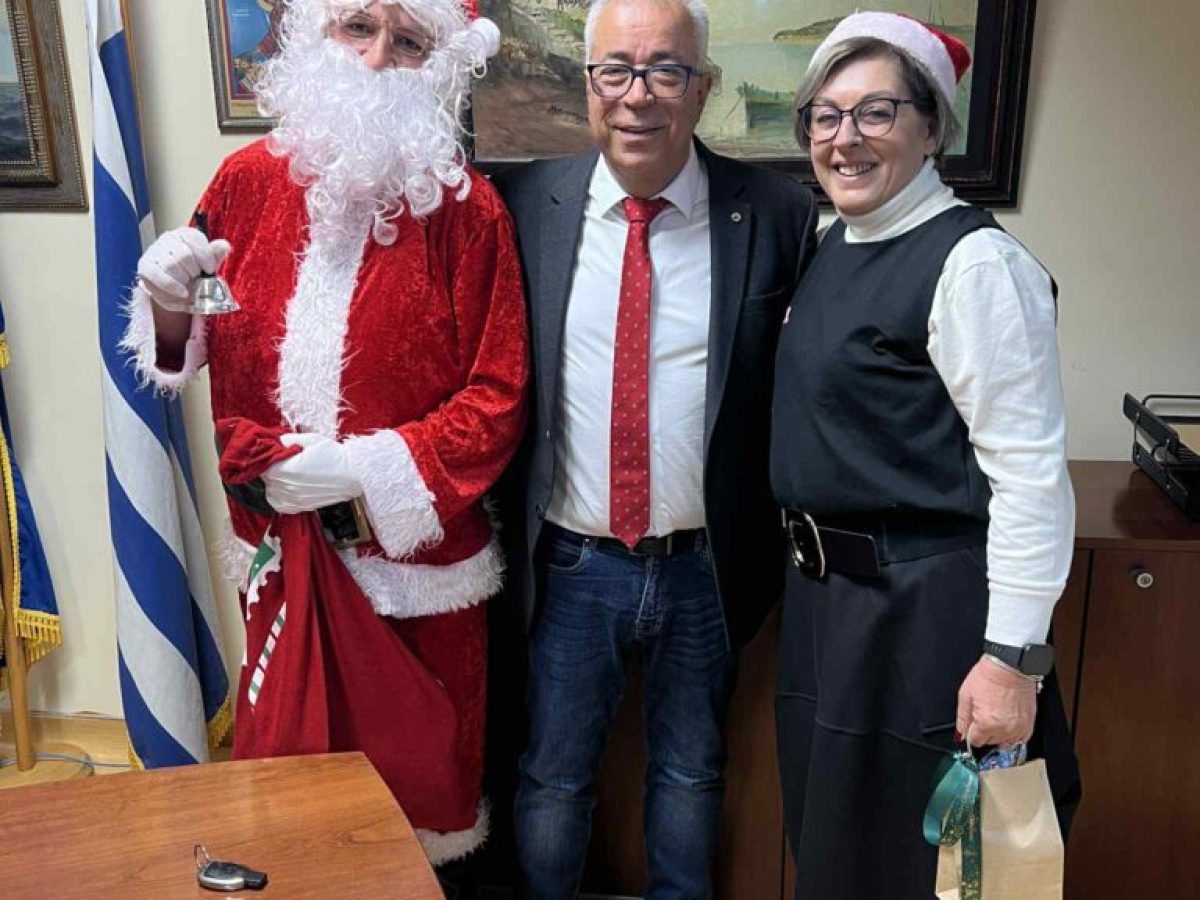 Χριστουγεννιάτικες ευχές από καρδιάς στους ασθενείς της Ογκολογικής Κλινικής του Γενικού Νοσοκομείου Ρόδου
