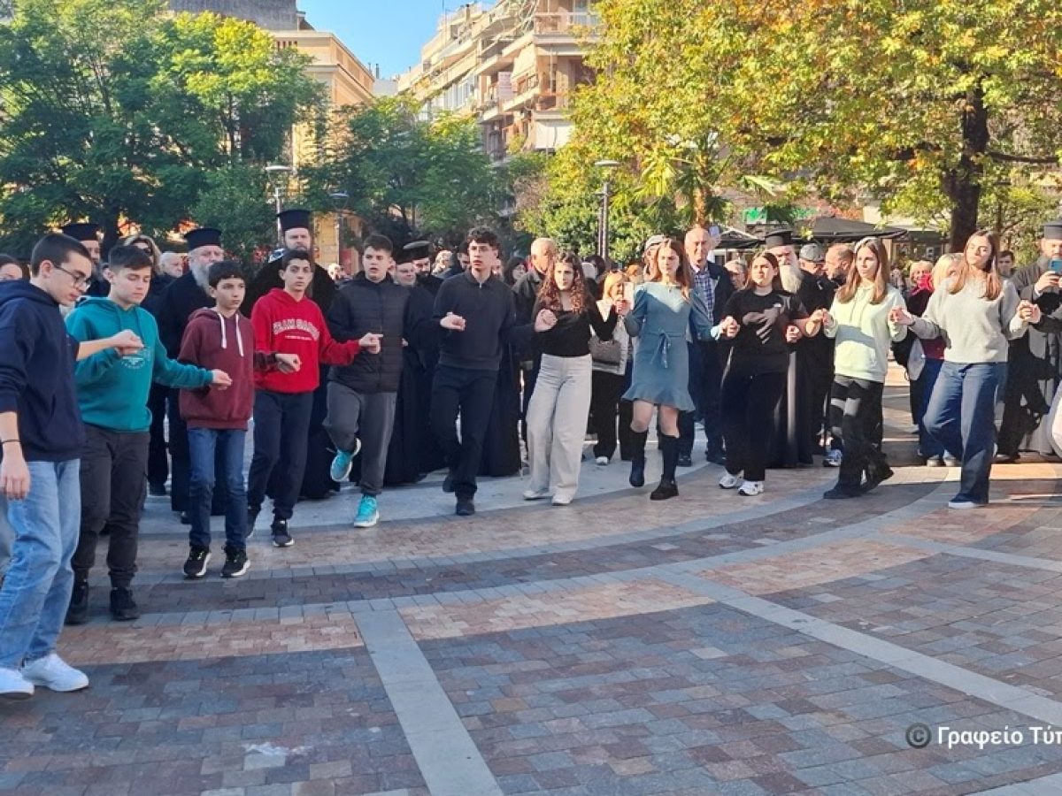 Χριστουγεννιάτικη Εκδήλωση Κατηχητικών Γυμνασίου – Λυκείου Ι. Μ. Αιτωλοακαρνανίας