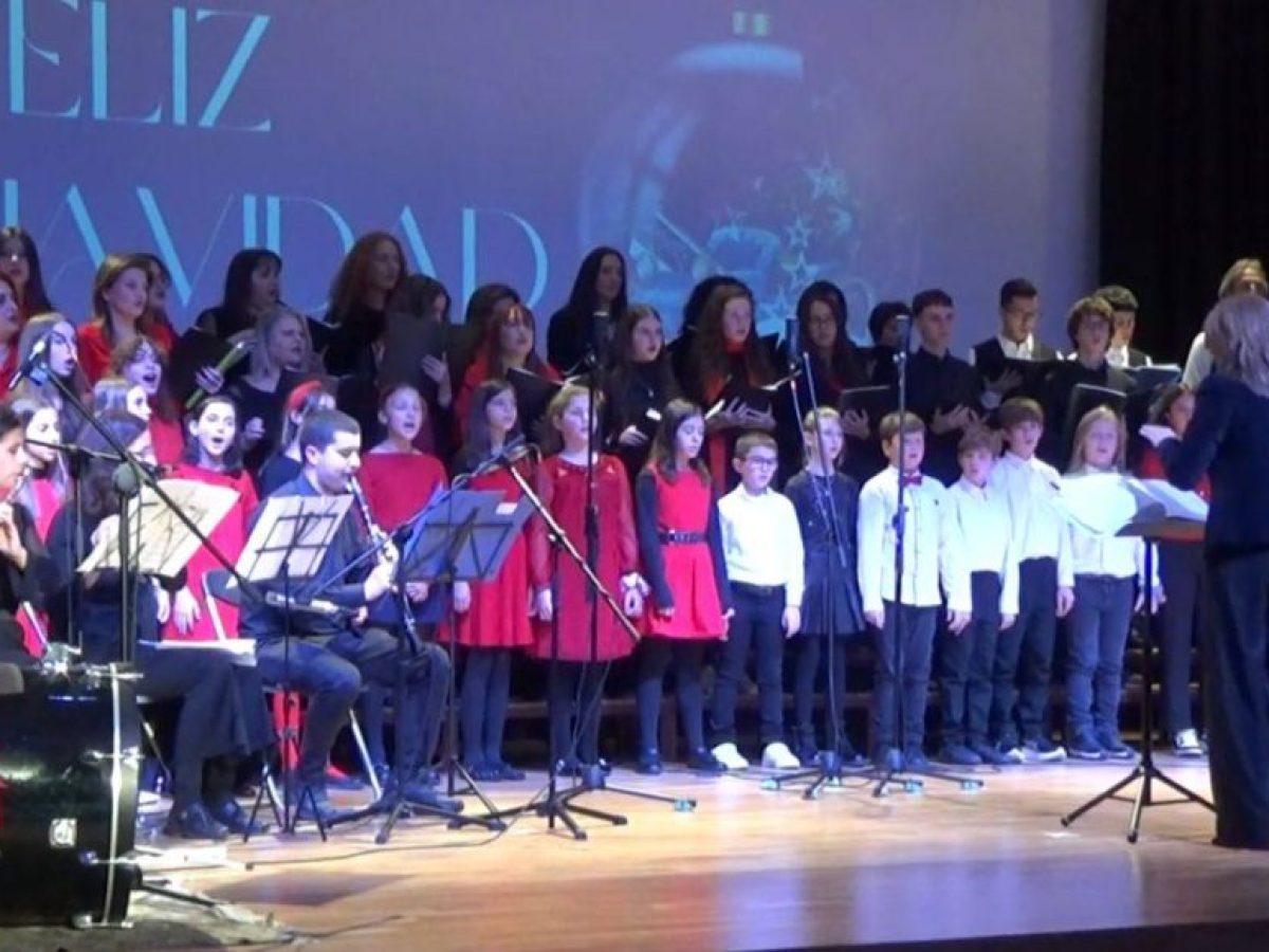 Χριστουγεννιάτικη συναυλία του Δημοτικού Ωδείου Γλυφάδας