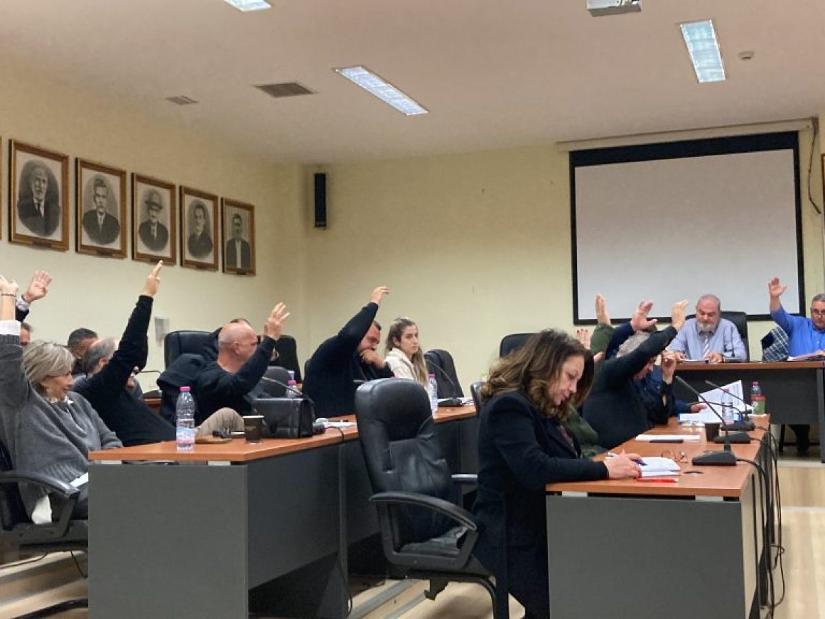 Δ.Σ. Τριφυλίας: «Μπάζει»… η απόφαση αύξησης  τελών ύδρευσης και αποχέτευσης