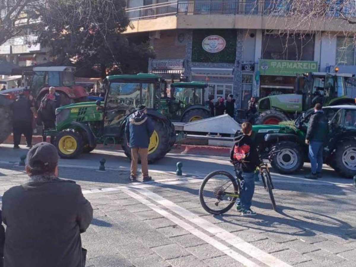 «Δεν κάνουμε πίσω» δηλώνουν οι αγρότες του Φιλώτα μετά την πορεία στην Πτολεμαΐδα