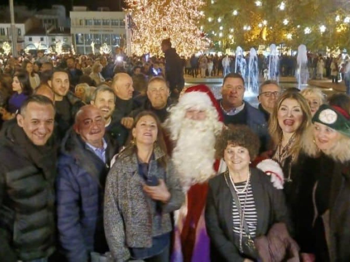 Δεν ξέρω αν το προσέξατε, αλλά είμαστε μια ωραία ατμόσφαιρα…