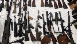 dimoskopisi-pii-alithia-theloun-oplo