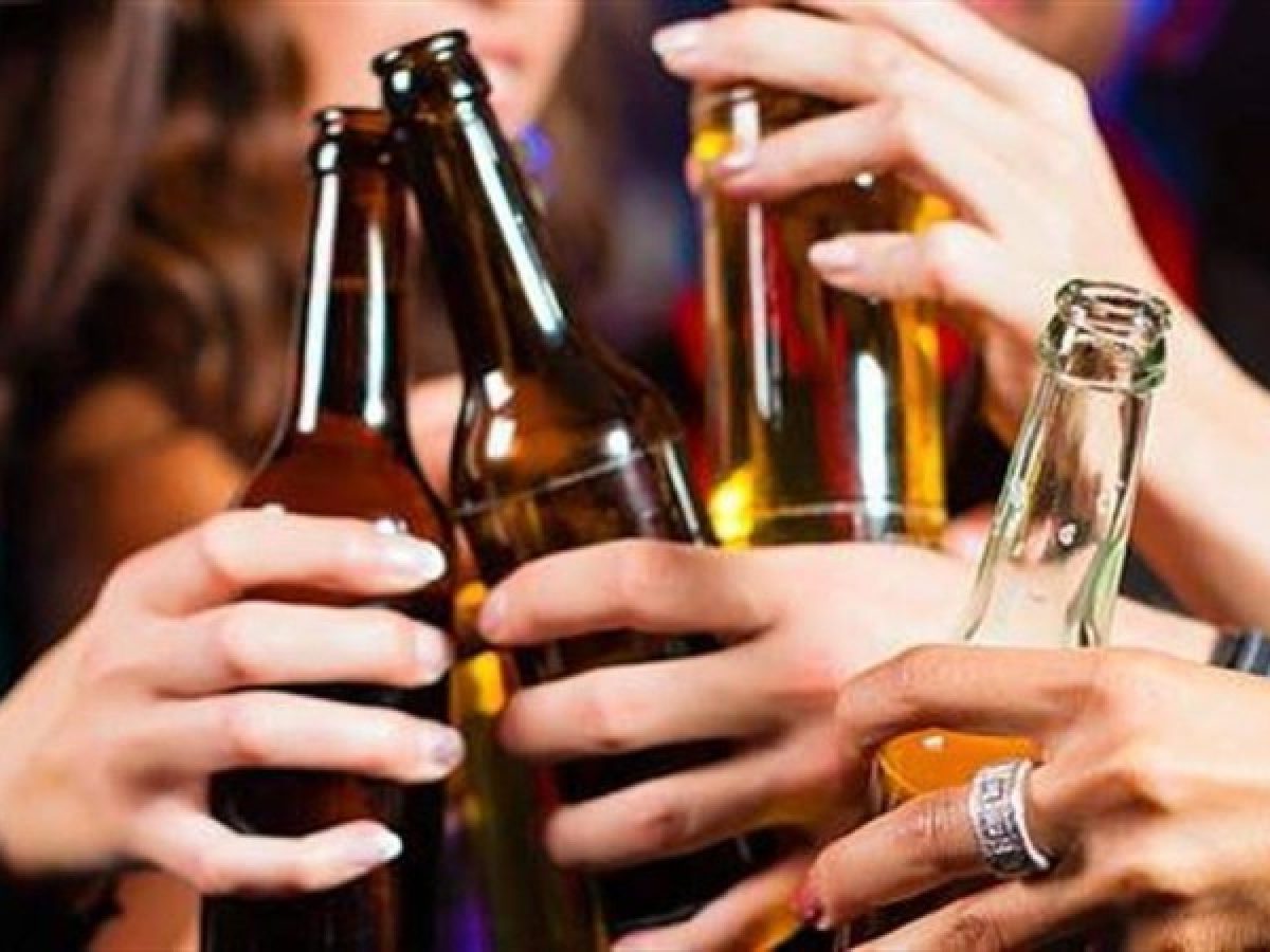 Δύο 15χρονες στο νοσοκομείο μετά από κατανάλωση αλκοόλ στα Ιωάννινα