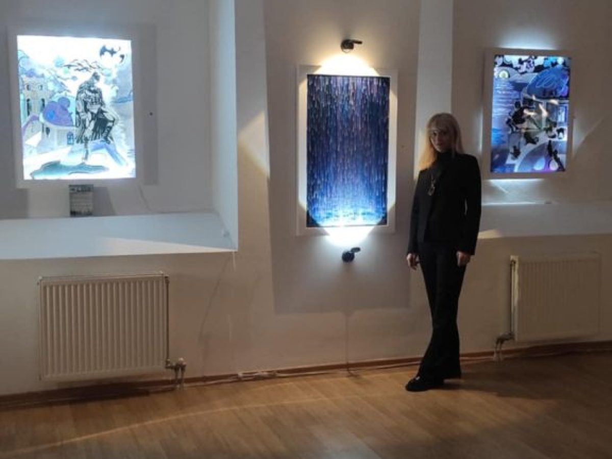 Eξαιρετική η έκθεση  ‘Απόηχοι Φωτός’ της Μαρίας Σαγρή. Αξίζει να την επισκεφθείτε!