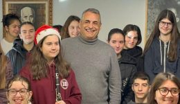 divtha-ta-psalloun-ston-dimarcho-1