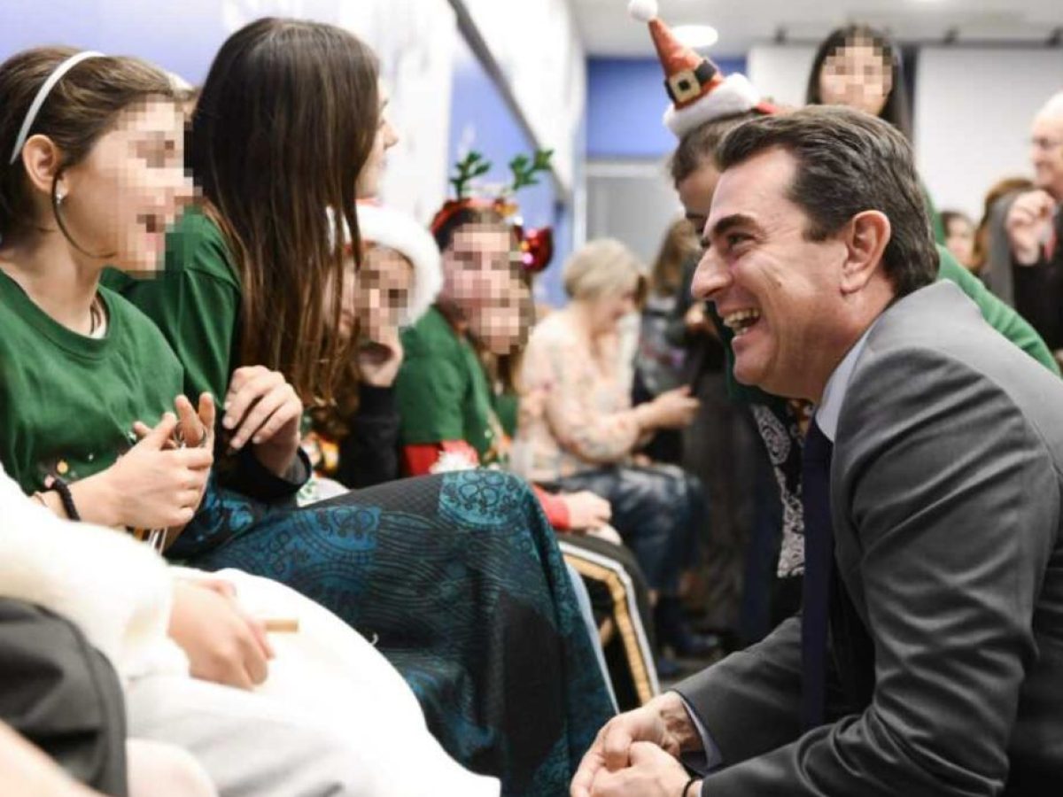 Ευχές του Γραμματέα της Ν.Δ. Κώστα Σκρέκα για τα Χριστούγεννα