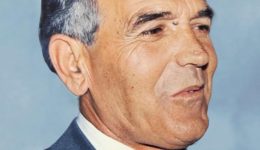 efige-apo-tin-zoi-o-2