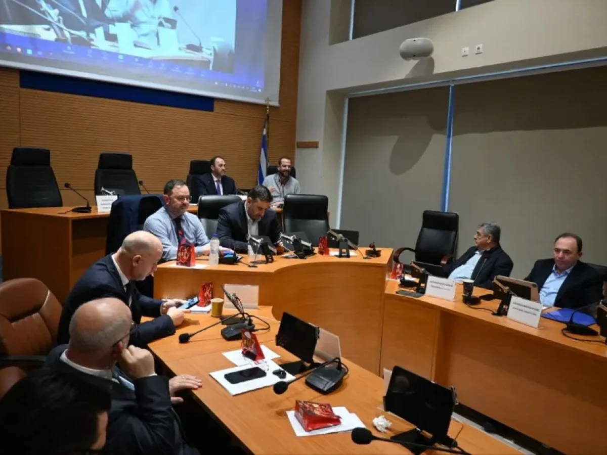 Εγκρίθηκε ο Προϋπολογισμός της ΠΔΕ για το 2026 – Ν. Φαρμάκης: «Κάνουμε κάθε χρόνο ένα βήμα προς τα εμπρός»