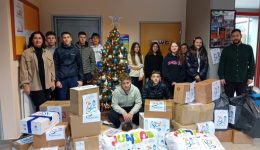 ekpedeftiria-Αthina-ke-chamogelo-tou