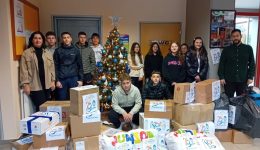 ekpedeftiria-Αthina-ke-chamogelo-tou-3