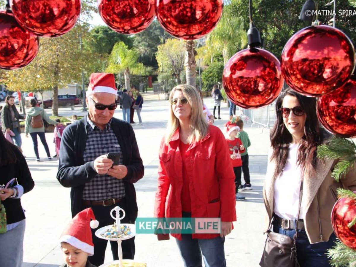 Επιμελητήριο για Santa Run: Το Αργοστόλι γέμισε με Άγιους Βασίληδες για καλό σκοπό!