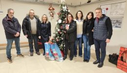 episkepsi-allilengiis-sto-idiko-nipiagogio