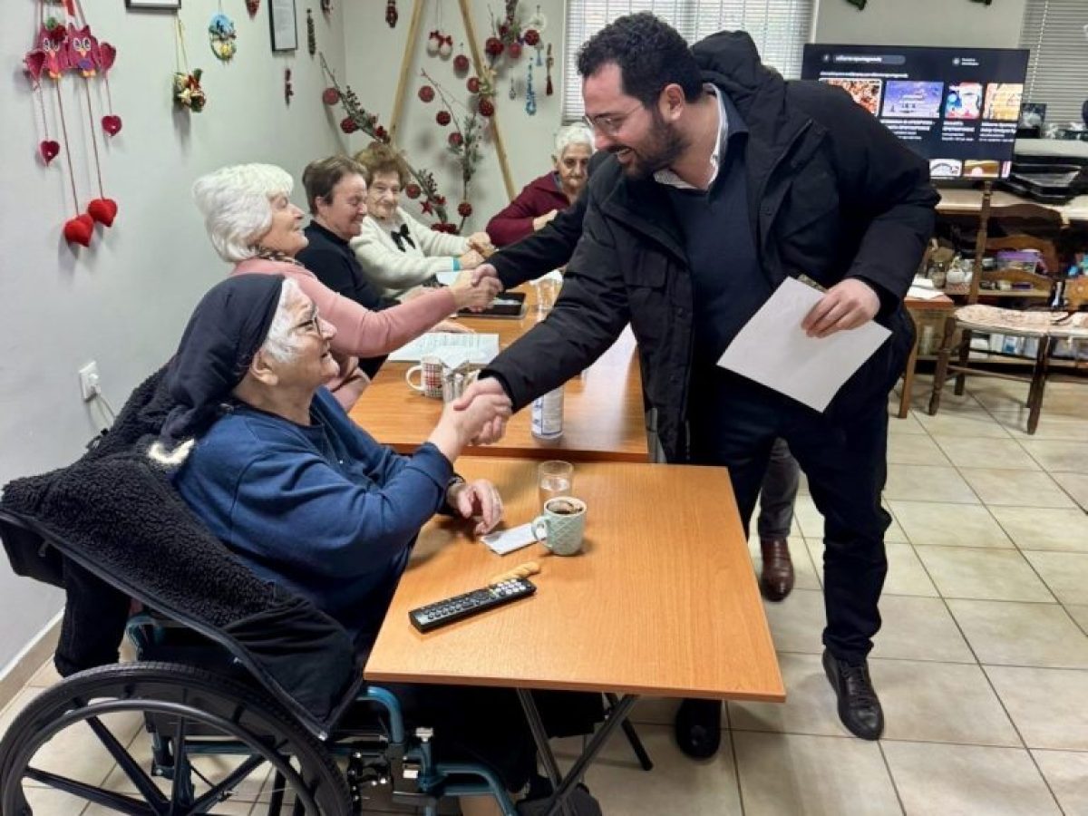 Επίσκεψη του Ανδρέα Σπυρόπουλου στο Κέντρο Ημερησίας Φροντίδας Ηλικιωμένων του Δήμου Πρέβεζας