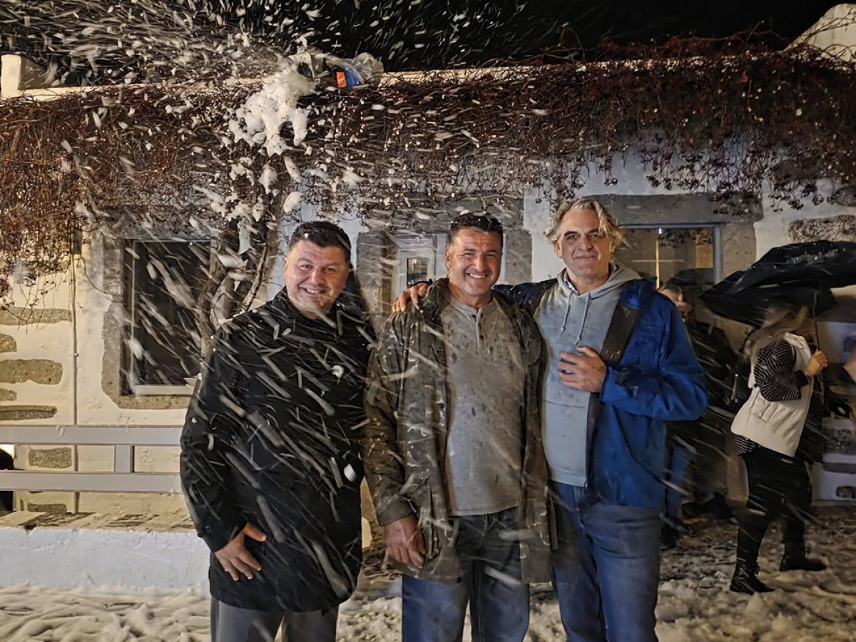 Έριξε χιόνι στην Πάτμο – Ευχές του δημάρχου