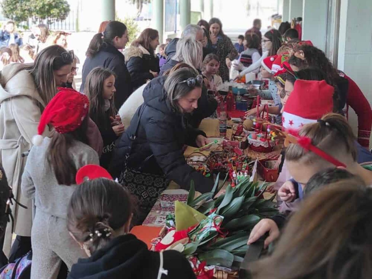 Έστησαν παζάρι αγάπης για τη “Φλόγα” οι μαθητές του Δ.Σ. Παραλίας Διστόμου