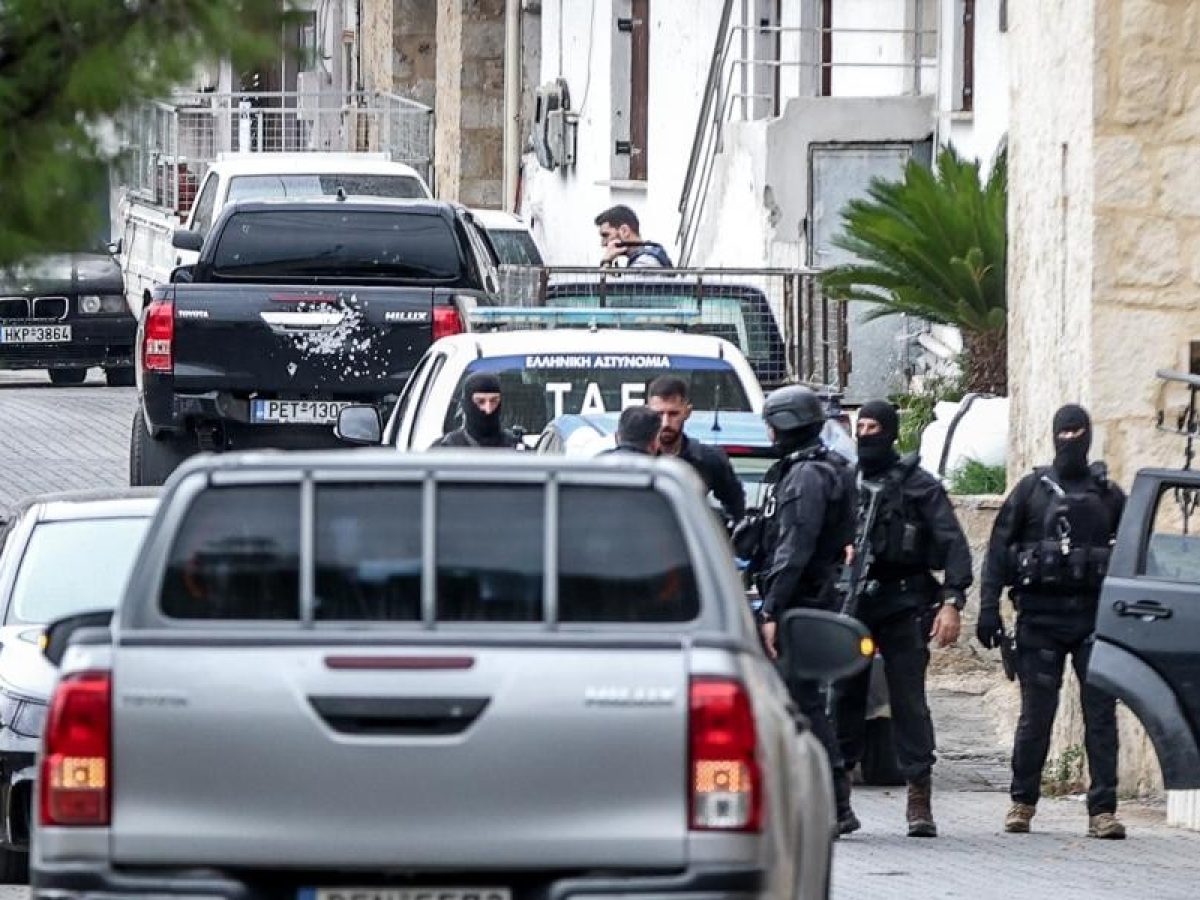 Φονική συμπλοκή στα Βορίζια: Πραγματογνωμοσύνη στο αυτοκίνητο του Φανούρη Καργάκη – 17 σφαίρες από πιστόλια και καλάσνικοφ