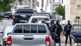 foniki-simploki-sta-vorizia-pragmatognomosini