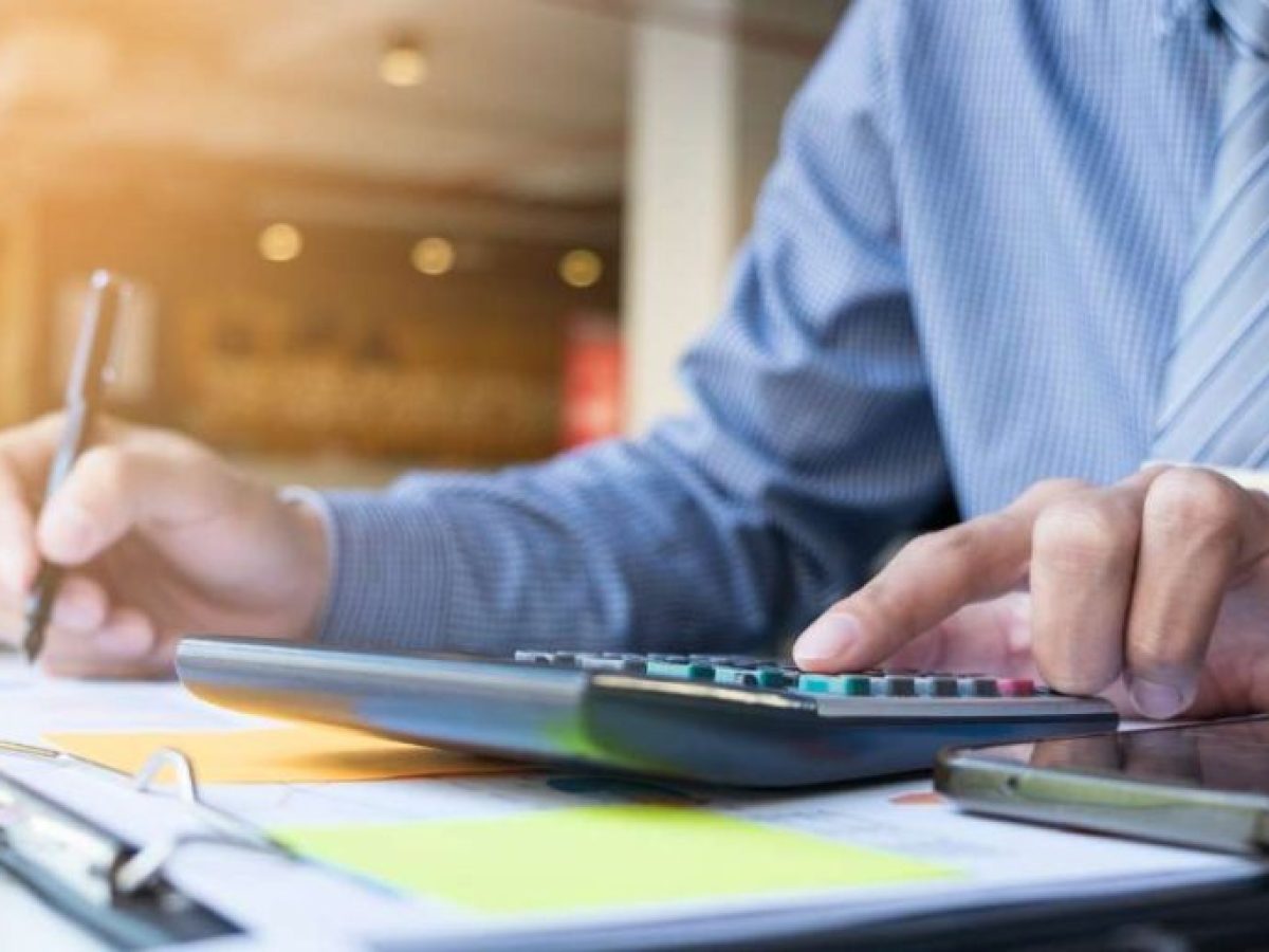 Φορολογική «ανάσα» για ελεύθερους επαγγελματίες το 2026 – Μειώσεις έως 80% και οφέλη που φτάνουν τα 6.500€