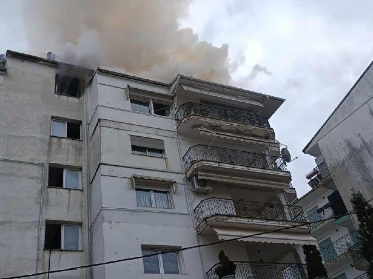 Φωτιά σε διαμέρισμα πολυκατοικίας στη Φλώρινα