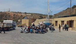 gavdos-maziki-afixi-361-metanaston