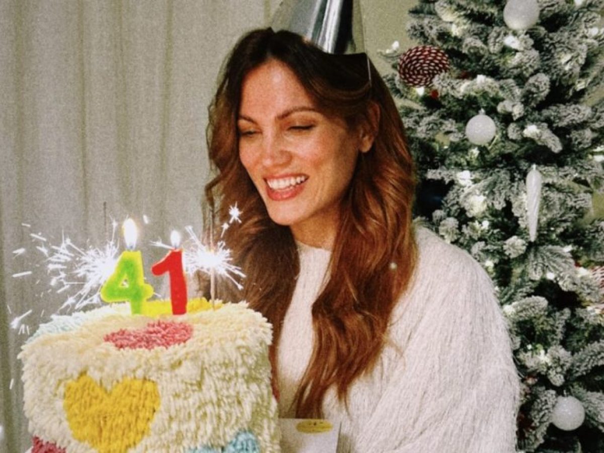 Γενέθλια για τη Μαίρη Συνατσάκη: «Από τα 40 στα 41 κατάλαβα με απόλυτη ειλικρίνεια ότι εγώ, εγώ είμαι το πρόβλημα»