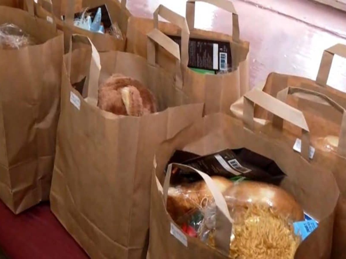 Γεύματα αγάπης από τον Φιλοπρόοδο σύλλογο Κοζάνης