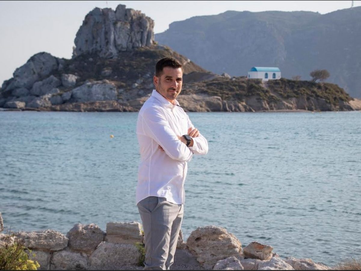 &Gamma;&iota;ώ&rho;&gamma;&omicron;&sigmaf; &Kappa;&omicron;&kappa;&alpha;&lambda;ά&kappa;&eta;&sigmaf;: &lsquo;&rsquo;Ό&tau;&alpha;&nu; &pi;&alpha;&lambda;&iota;ά έ&rho;&gamma;&alpha; &lsquo;&rsquo;&beta;&alpha;&phi;&tau;ί&zeta;&omicron;&nu;&tau;&alpha;&iota;΄΄ &kappa;&alpha;&iota;&nu;&omicron;ύ&rho;&gamma;&iota;&alpha; &kappa;&alpha;&iota; &tau;&alpha; &chi;&omega;&rho;&iota;ά &mu;&alpha;&sigmaf; &epsilon;ί&nu;&alpha;&iota; &epsilon;&gamma;&kappa;&alpha;&tau;&alpha;&lambda;&epsilon;&lambda;&epsilon;&iota;&mu;&mu;έ&nu;&alpha;&rsquo;&rsquo;