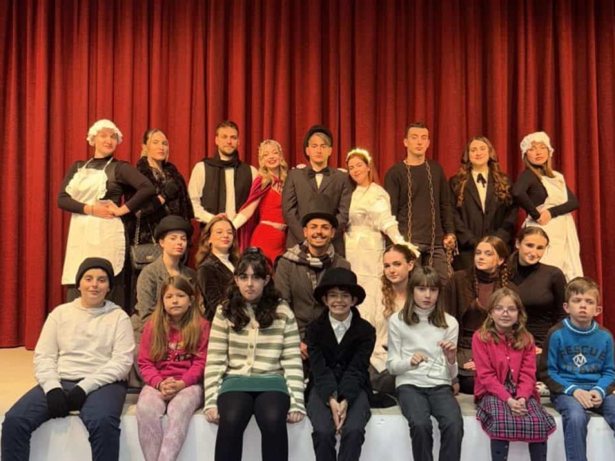 Η “Χριστουγεννιάτικη Ιστορία” επιστρέφει… 10 χρόνια μετά