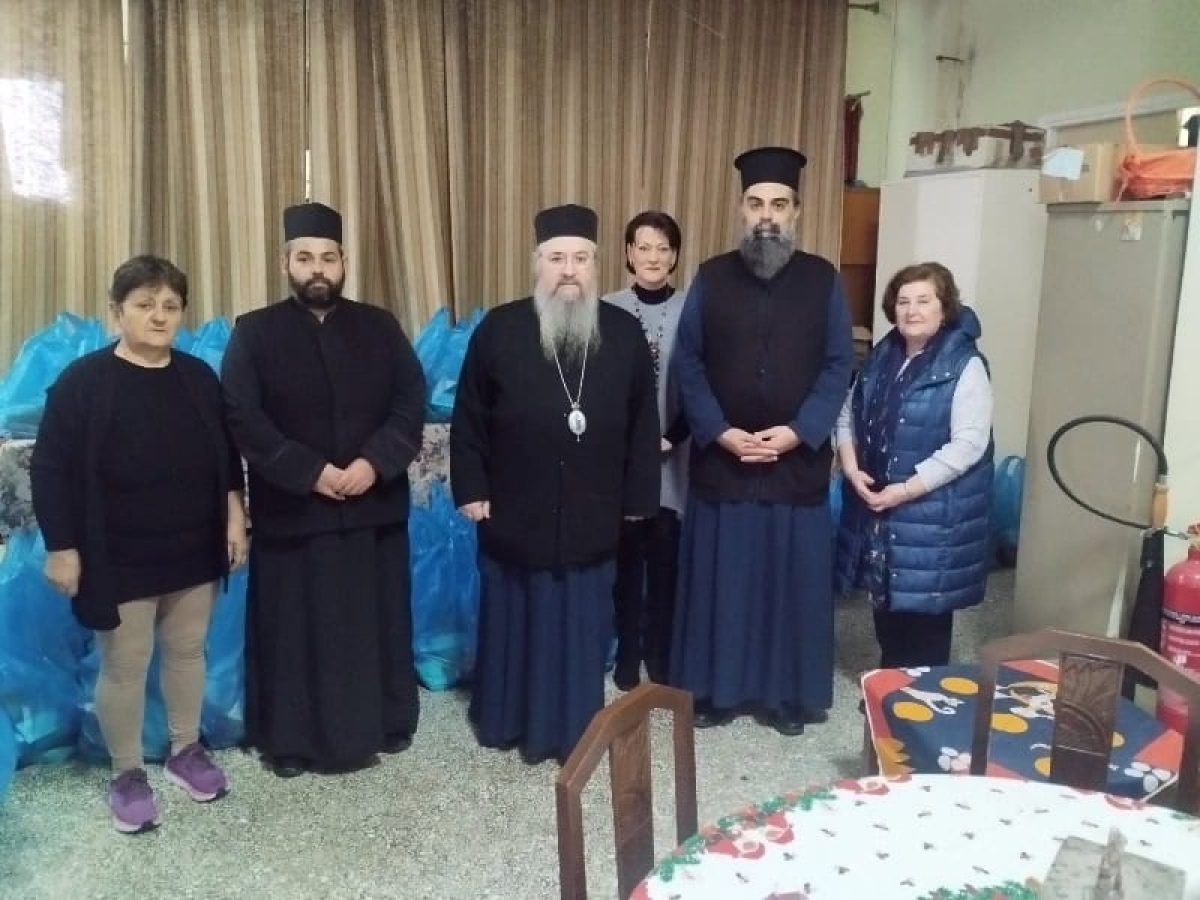 Η διανομή των Χριστουγεννιάτικων δεμάτων του Φιλοπτώχου Ταμείου της Ιεράς Μητροπόλεως