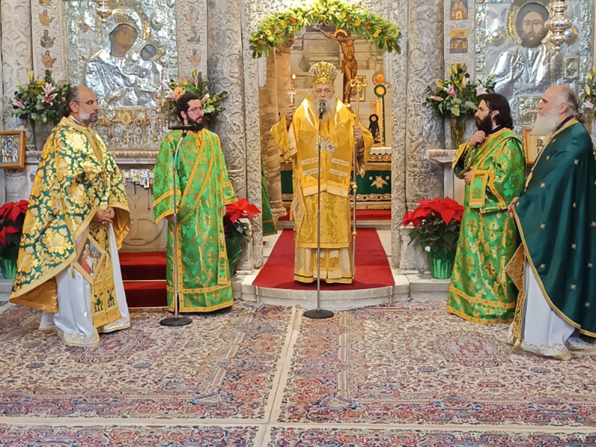 Η εορτή των Χριστουγέννων στο Ιερό Προσκύνημα Παναγίας Εκατονταπυλιανής Πάρου (φωτος)