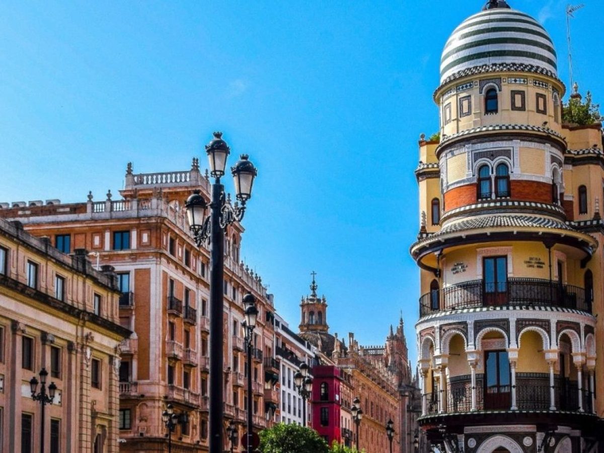 Η πόλη που «κλείδωσε» την πρώτη θέση: Οι 10 πιο ασφαλείς πόλεις στον κόσμο για το 2025