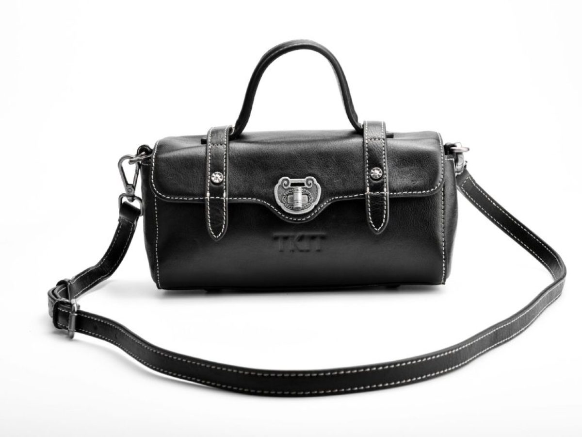 Η τσάντα που αντιστέκεται στον χρόνο: H φθορά ως το νέο aesthetic