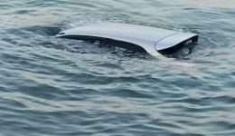 i.ch_.-katelixe-sti-thalassa-sta