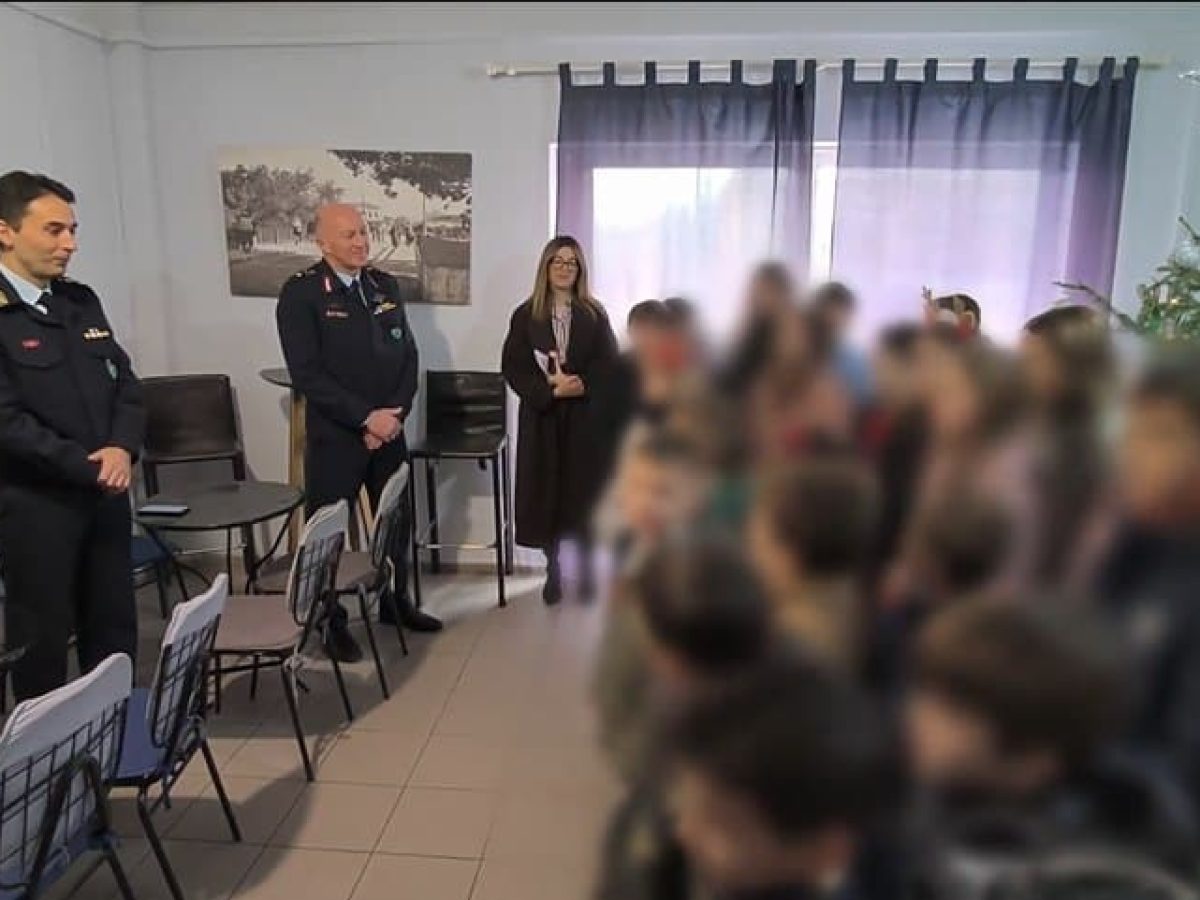 Ιδιαίτερη εμπειρία για τους μαθητές του 9ου Δημοτικού Σχολείου η επίσκεψη στην Α.Δ. Τρικάλων (βίντεο)