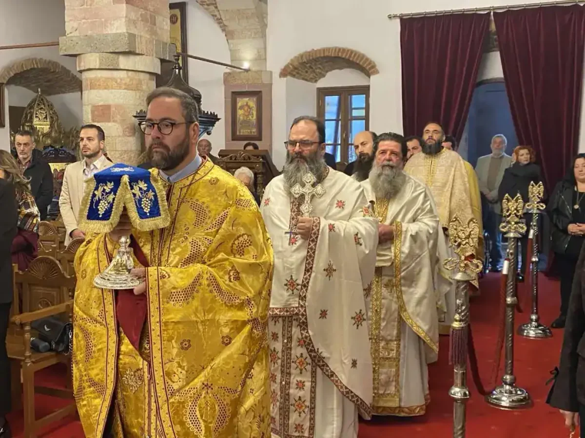 Ιερό Μυστήριο της χειροτονίας Πρεσβυτέρου, του μέχρι σήμερα Ιεροδιακόνου της Ι. Μητροπόλεως Ρόδου π. Γερασίμου Πασπάτη.