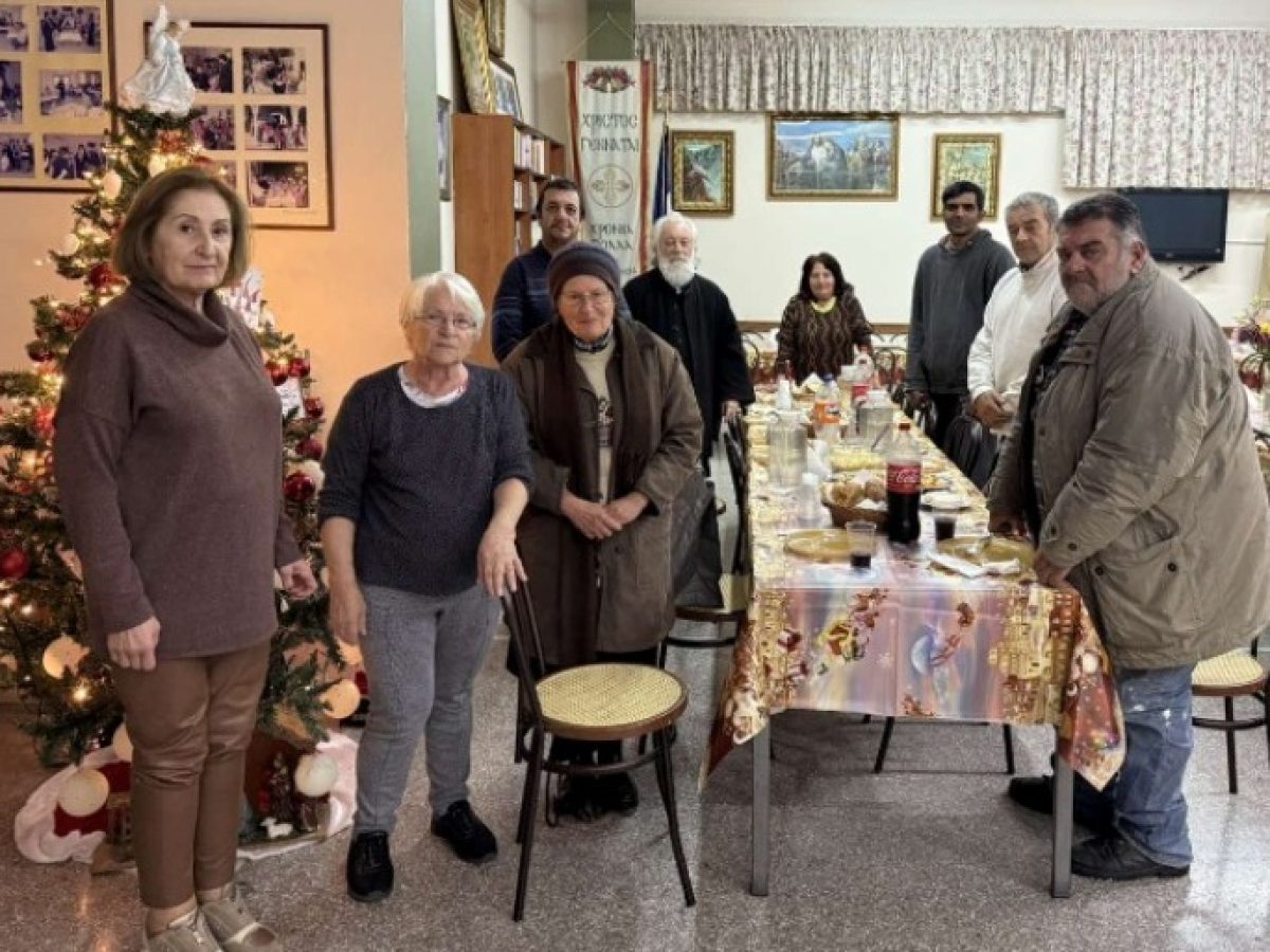 Ιερός Ναός Αγίου Αποστόλου Ανδρέου Λαυρίου: Χριστουγεννιάτικο δείπνο στο πνευματικό κέντρο της ενορίας μας