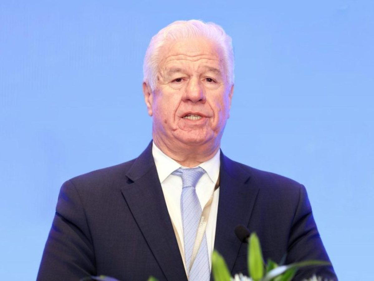 Ιωάννης Τρεπεκλής: Στην κάθε μία και τον καθένα προσωπικά απευθύνω ευχές για Υγεία και Ευτυχία, προσωπική και οικογενειακή!