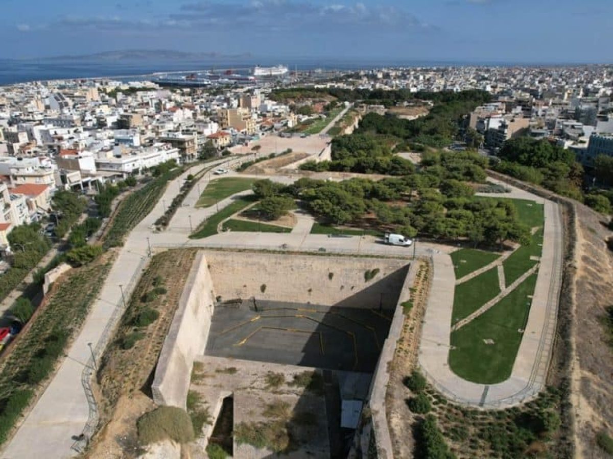 Ηράκλειο: Χριστουγεννιάτικες εκδηλώσεις στα Ενετικά Τείχη με μουσική, εκπαιδευτικά προγράμματα, εκθέσεις και drone