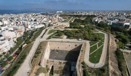 iraklio-christougenniatikes-ekdilosis-sta-enetika