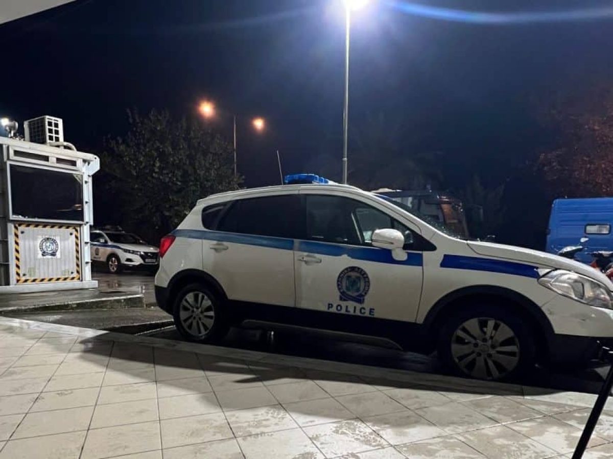 Καλαμάτα: Συλλήψεις πέντε νεαρών για κλοπές σε εκκλησίες και αυτοκίνητα