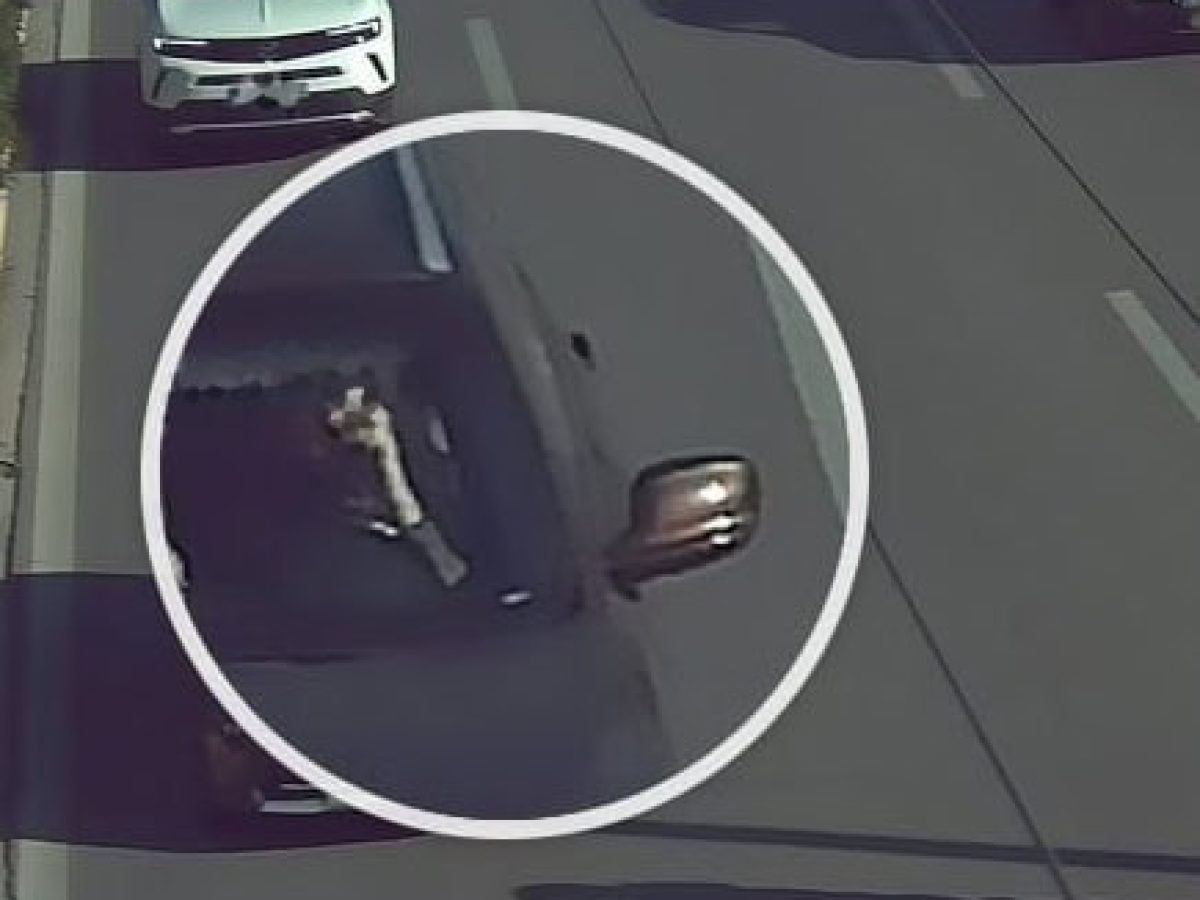 Κάμερες A.I. εγκαταστάθηκαν πιλοτικά σε δρόμους της Αττικής-Πάνω από 1.000 παραβάσεις σε 4 μέρες καταγράφηκαν μόνο στη Συγγρού