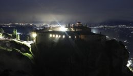kataniktikos-panigirikos-esperinos-stin-iera