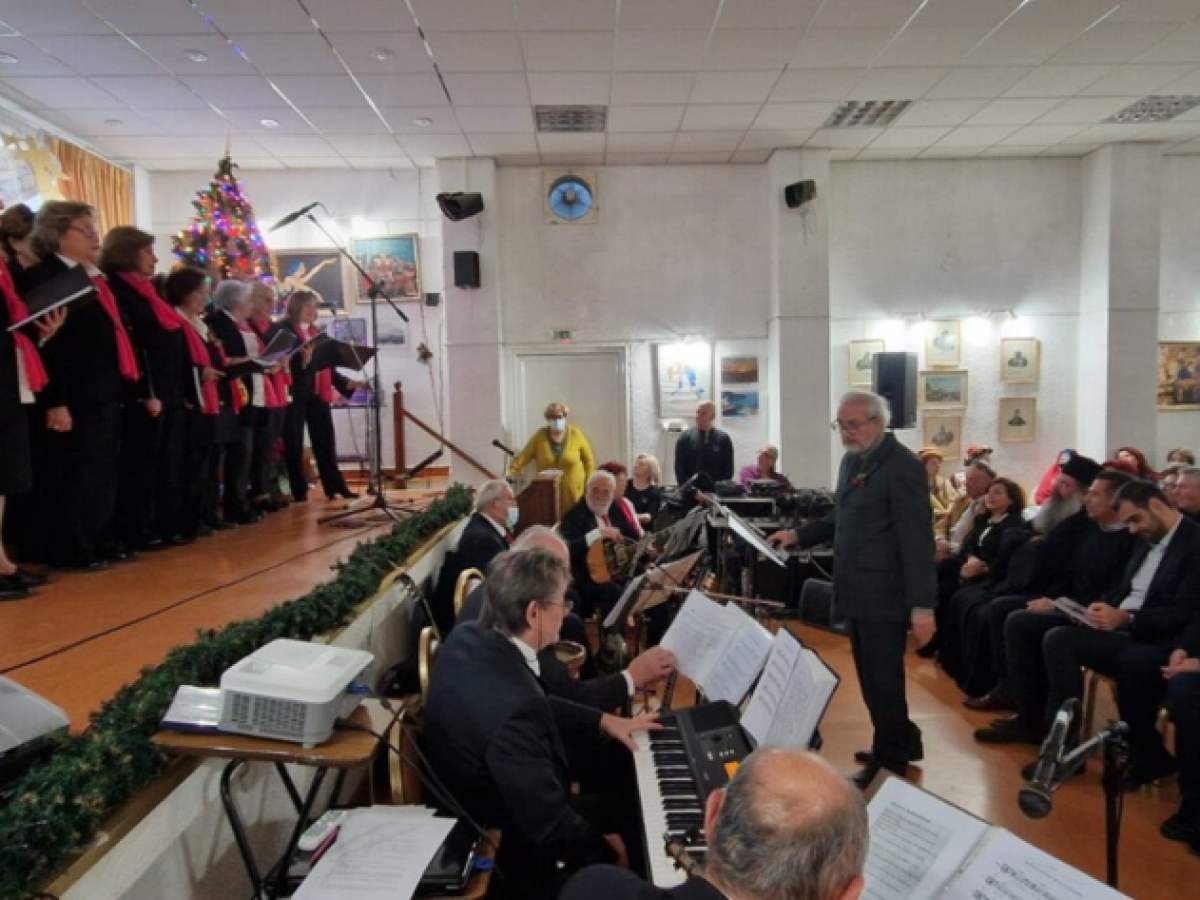 Κηφισιά: Μια αγκαλιά αγάπης και παράδοσης στη μεγάλη Χριστουγεννιάτικη γιορτή των ΚΑΠΗ