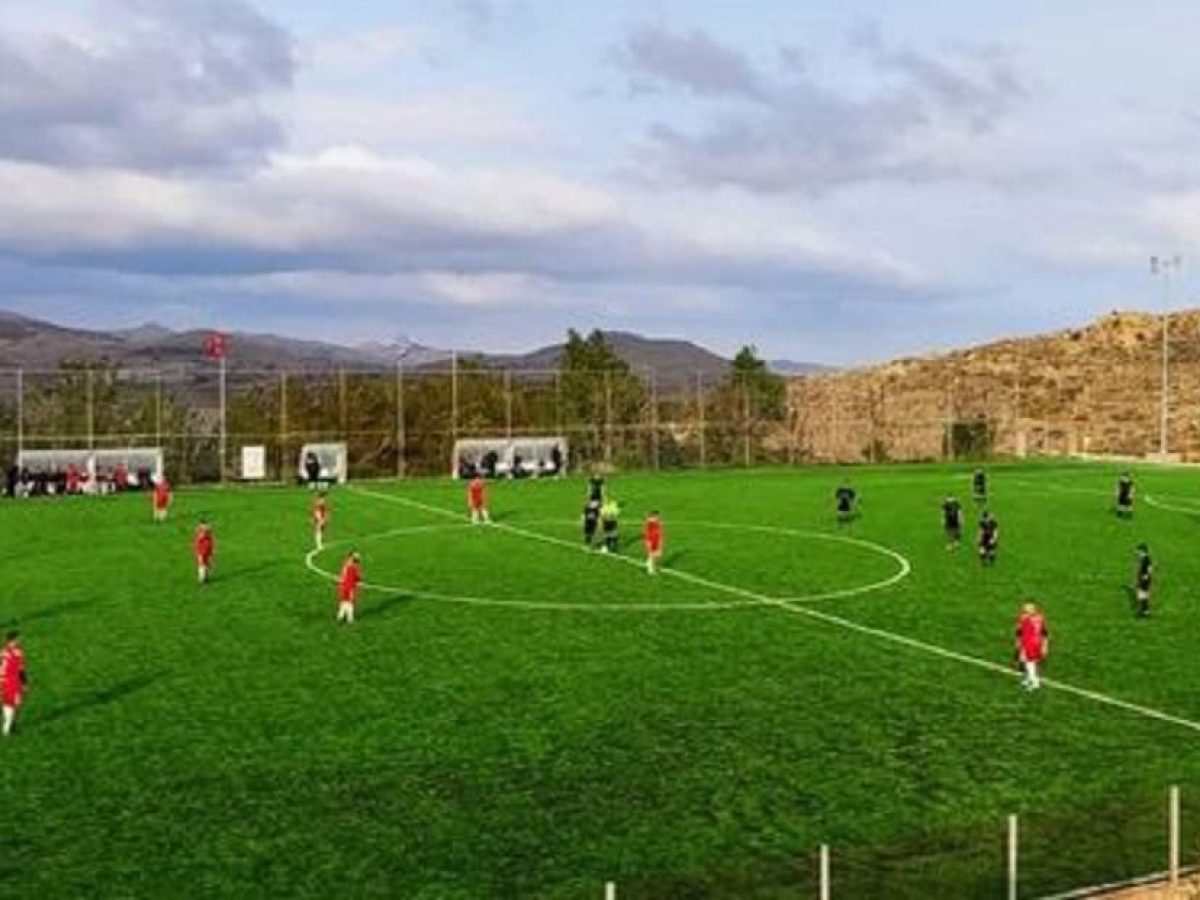 &Kappa;&upsilon;&rho;ί&alpha;&rho;&chi;&omicron;&sigmaf; &omicron; &Kappa;&epsilon;&rho;&alpha;&upsilon;&nu;ό&sigmaf; &Alpha;&gamma;ί&omicron;&upsilon; &Delta;&eta;&mu;&eta;&tau;&rho;ί&omicron;&upsilon; &ndash; &Sigma;&tau;&alpha;&theta;&epsilon;&rho;ά &sigma;&tau;&eta; 2&eta; &theta;έ&sigma;&eta; &eta; &Eta;&phi;&alpha;&iota;&sigma;&tau;ί&alpha;
